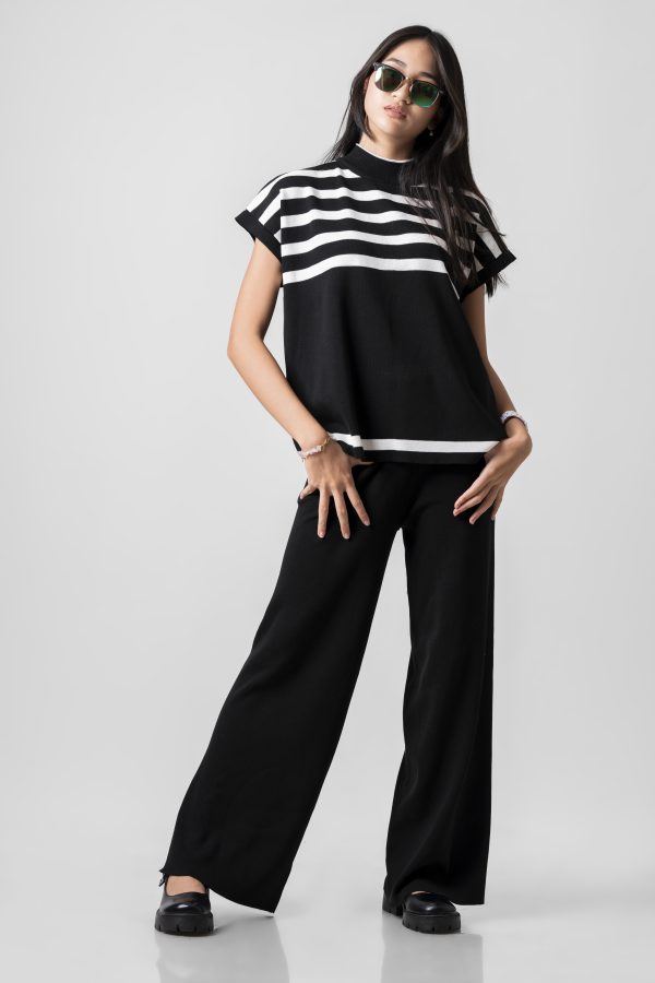 Loose Fit Knitted Top with Elastic waist Pant