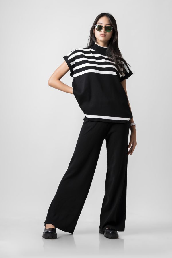 Loose Fit Knitted Top with Elastic waist Pant - Image 2